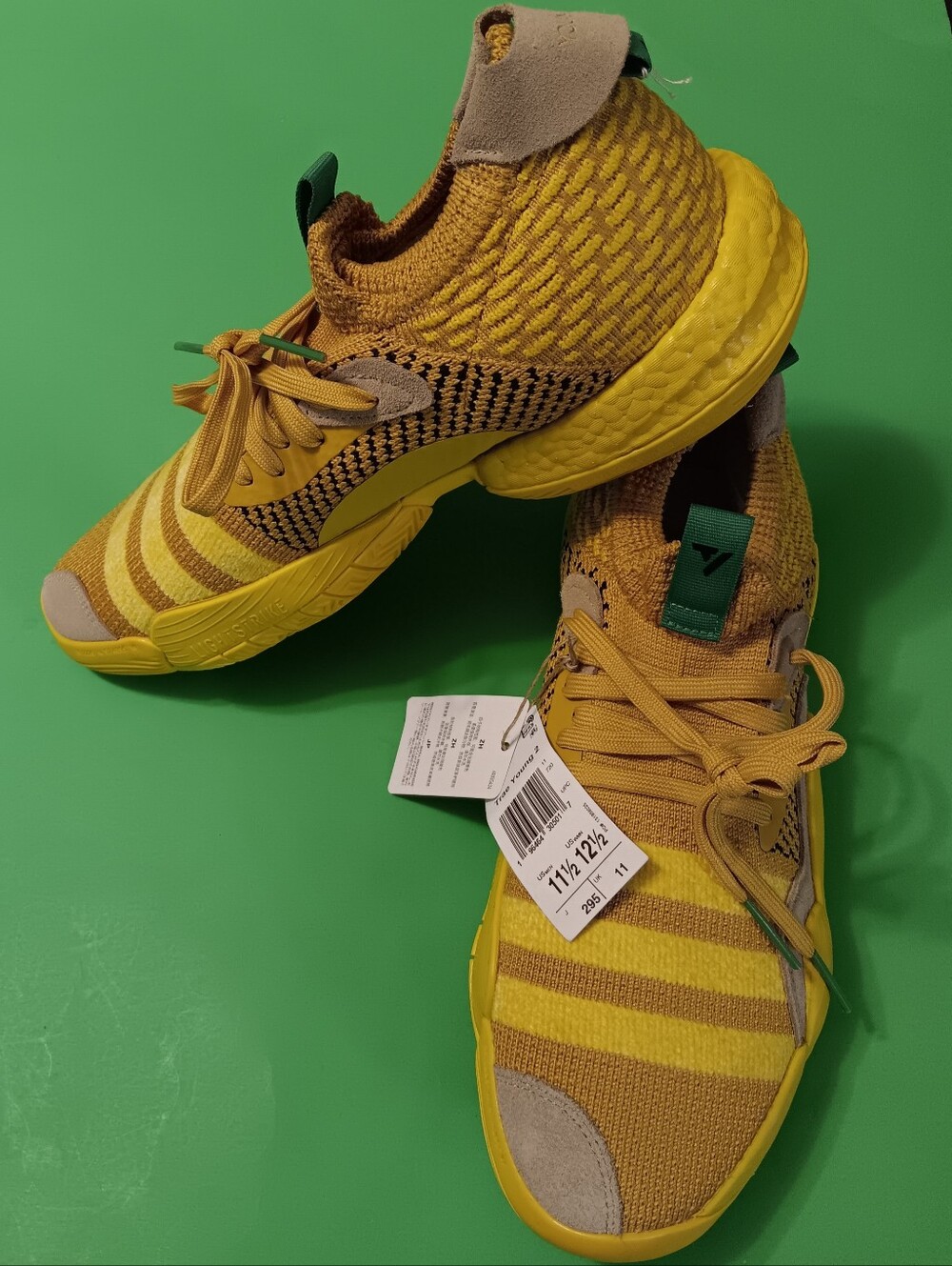 Adidas Trae Young 2.0 Hazy Yellow Brand New Basketball Shoes Men's Size 11.5gg